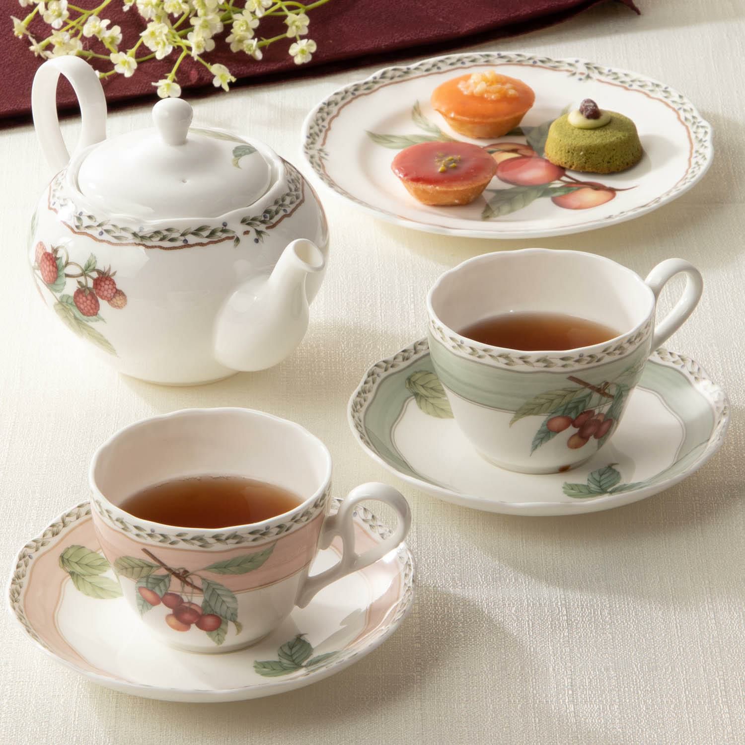 オーチャードガーデン カップ&ソーサー(スモーキーピンク) | ノリタケ