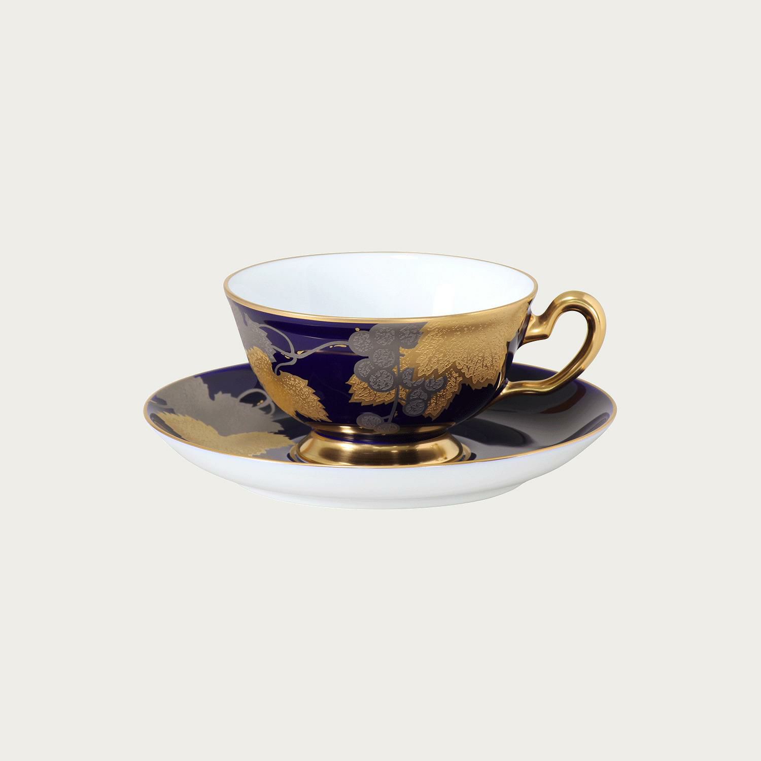 大倉陶園］金白金蝕ぶどう唐草 ティー・コーヒー碗皿 | ノリタケ食器 